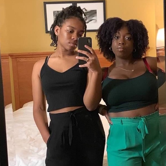 Meet Your Posher - Picture 5 of 8